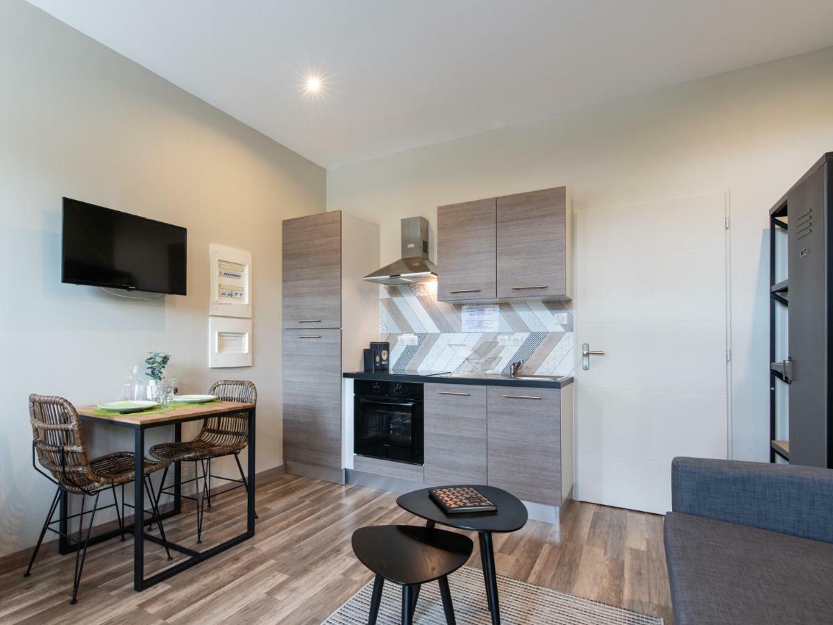 Legend- Parking Prive Gratuit- Terrasse Privee- Wifi - Convert - Alimentec Bourg-en-Bresse Eksteriør billede